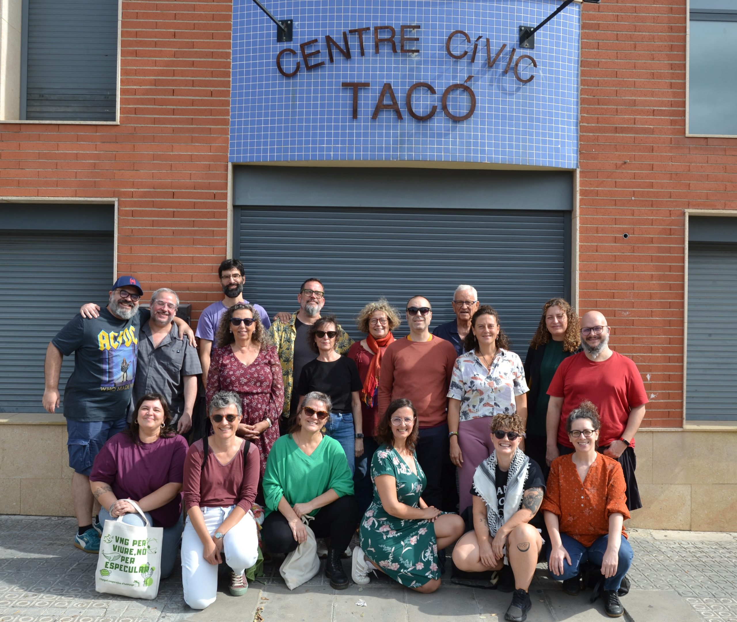 Anar a Projectes    2372